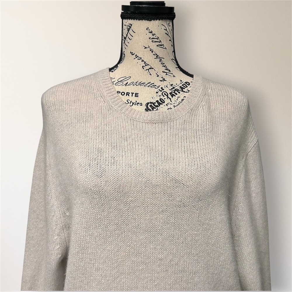 Vince Cashmere Sweater Ivory Crew Neck Lightweight Knit Quiet Luxury Minimalist - Picture 6 of 11